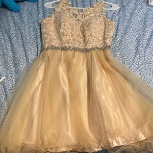 Beige short prom dress
